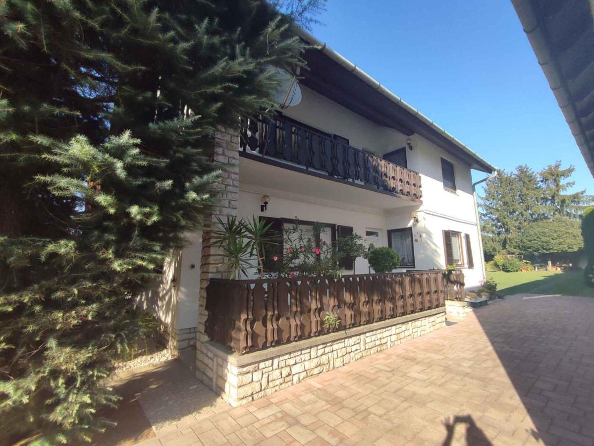 Holiday Home In Balatonboglar 45807 Eksteriør billede